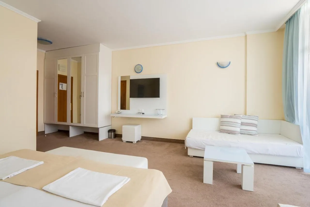 Hotel Perla Beach Club Primorsko 4*,